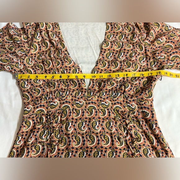 THE EAST ORDER Rust and black paisley deep V ruffle hem mini dress size L - Picture 14 of 16